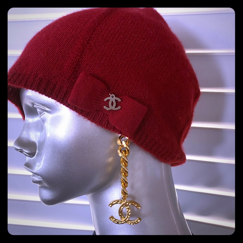 SOLD❌DO NOT BUY-Chanel CC Charm Logo Cashmere